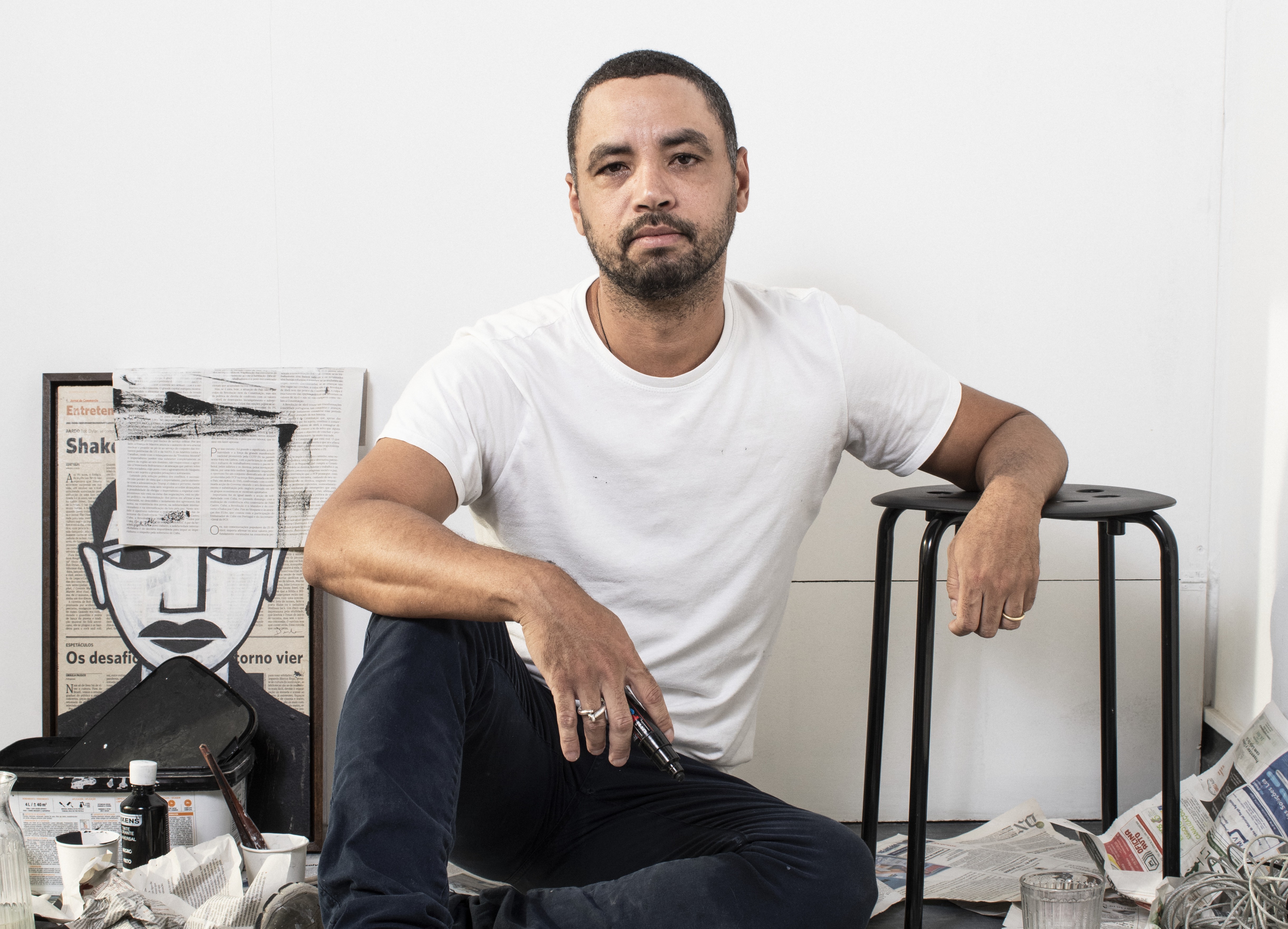 Derlon abre primeira exposição individual internacional, em Lisboa